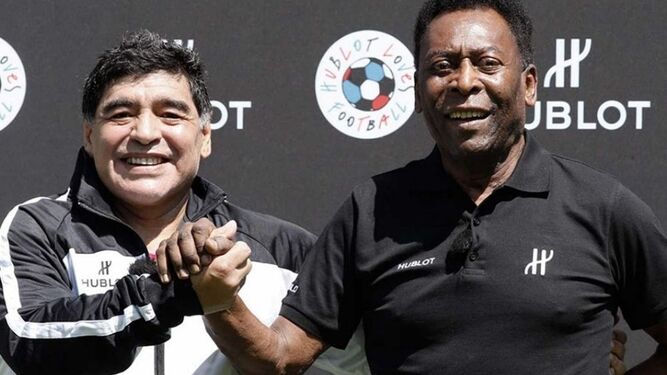 Maradona junto a su amigo Pelé