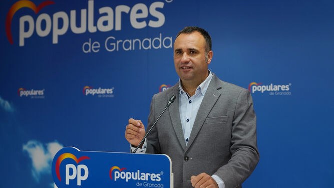 El PP de Granada culpa a Marlaska de la llegada a Granada de inmigrantes desde Canarias y pide responsabilidades