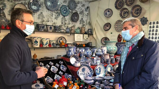 Mercado navideño en Granada: 16 puestos de artesanía local