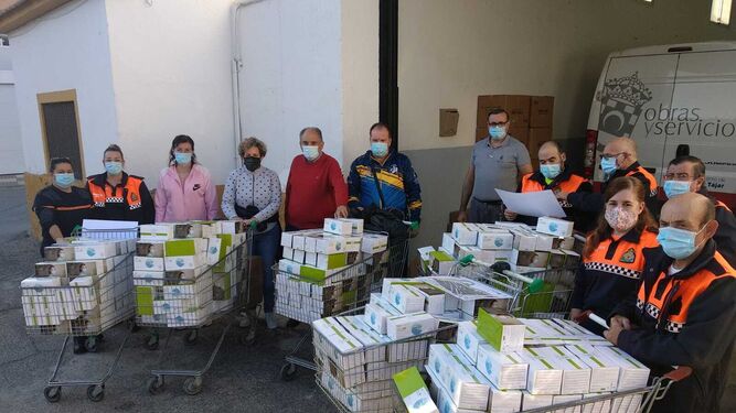 Huétor Tájar regala 50 mascarillas quirúrgicas a cada familia del municipio, que repartirá a domicilio