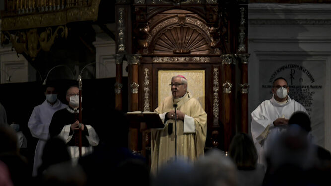 El arzobispo de Granada, ausente de la eucaristía de la Toma por motivos de salud