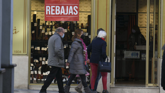 Fotos del domingo de Rebajas y compras en Granada