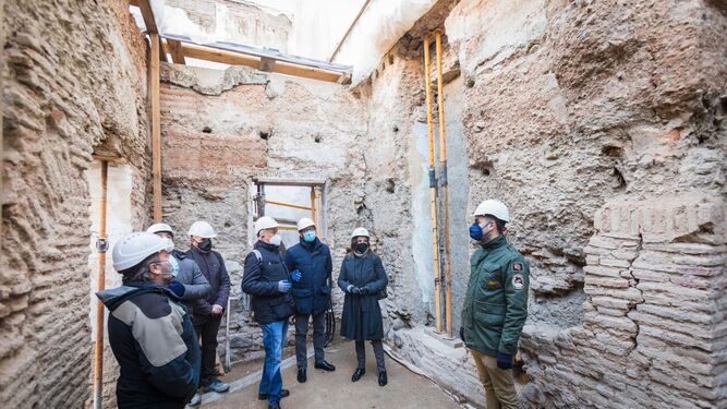 Las obras del Maristán sacan a la luz un pozo anterior a la construcción del antiguo hospital nazarí