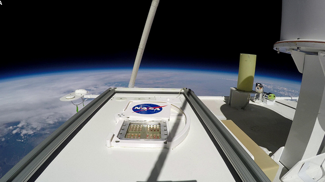 Los investigadores lanzaron a la estratosfera los microbios dentro de una caja (MarsBox)