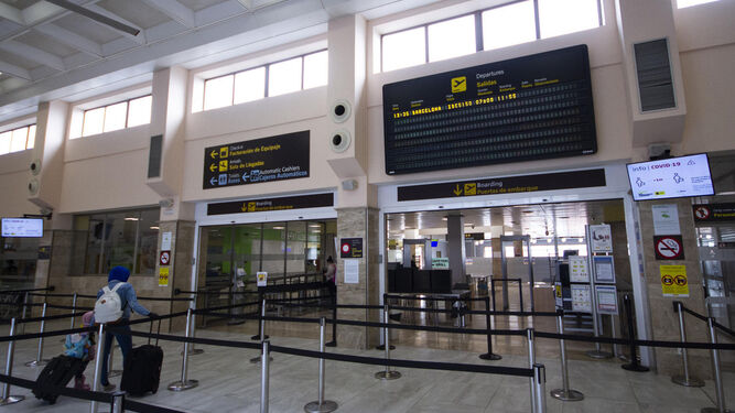 La Mesa del Aeropuerto negocia para que regresen los vuelos a Granada