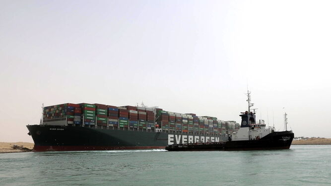 El Puerto de Motril se libra del embudo de barcos por el bloqueo en el Canal de Suez