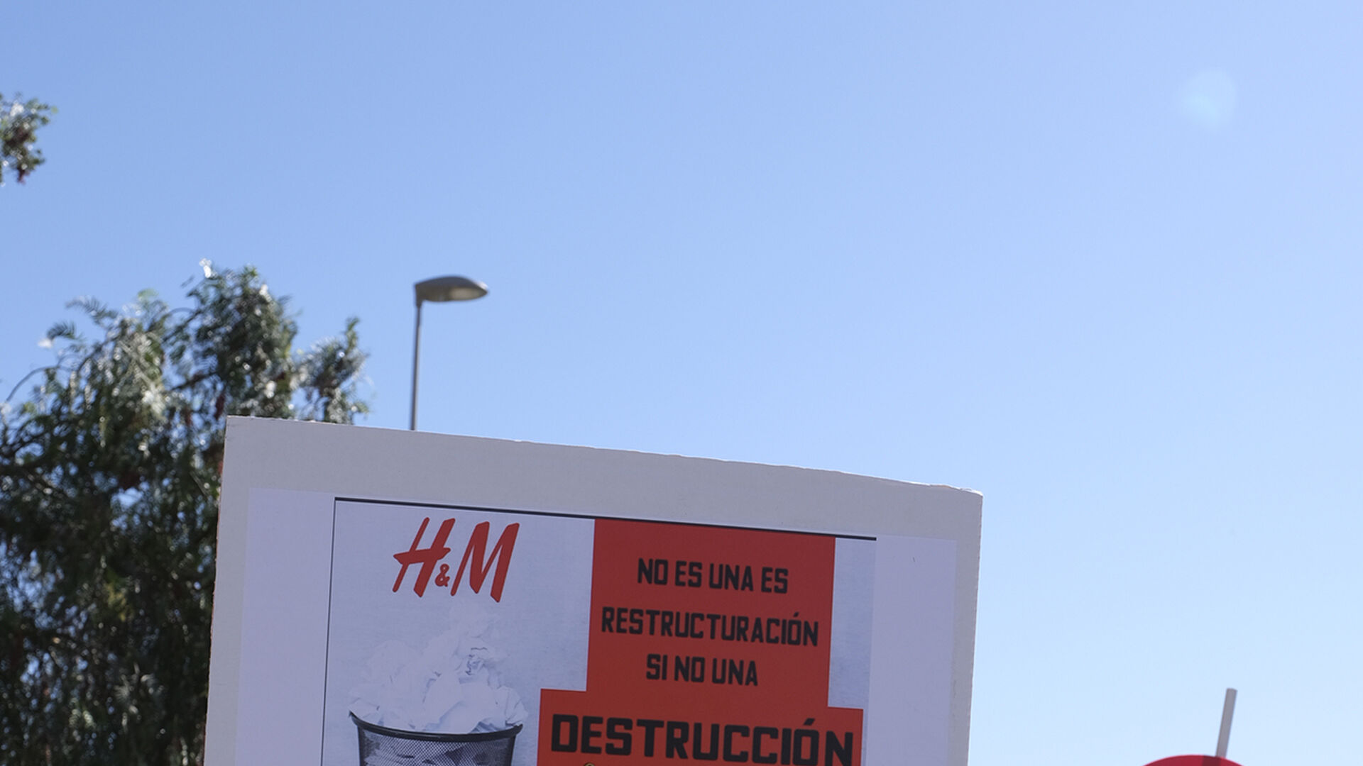 Fotogaler&iacute;a protestas trabajadores H&amp;M Almer&iacute;a