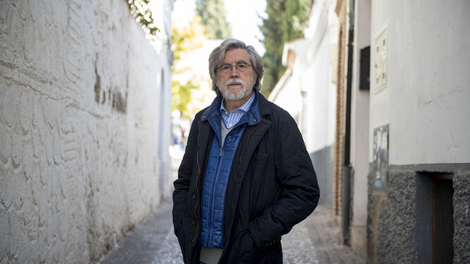 El compositor musical y gestor cultural José García Román recibirá la Medalla de Oro de la ciudad de Granada.