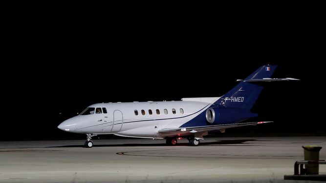 El avión medicalizado en el que Brahim Ghali ha abandonado España