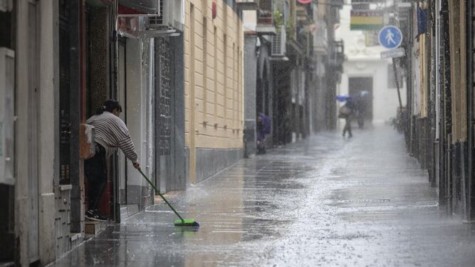 Granizo y viento en Granada: Fuertes aguaceros para un sábado en aviso amarillo en media provincia