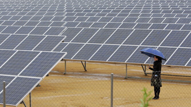 Planta de generación solar fotovoltaica de la empresa BP  Solar en Carmona.
