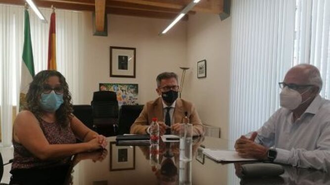 La Junta invierte 1,5 millones en Granada para la reforma de colegios Zafarraya y Huétor Tájar
