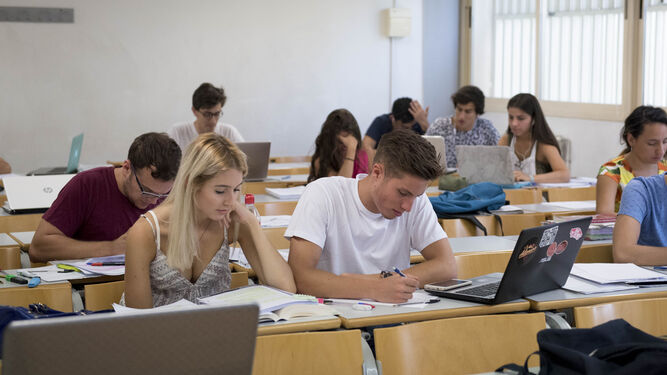 Granada será la segunda provincia de Andalucía donde más alumnos se examinarán de inglés este verano