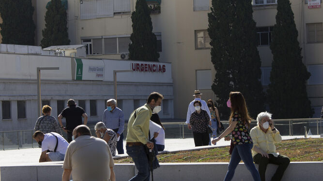 Leve respiro en los hospitales de Granada con los pacientes Covid tras el fin de semana