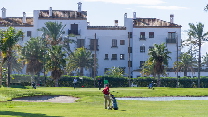 El golf rinde homenaje a Ángel Gijón