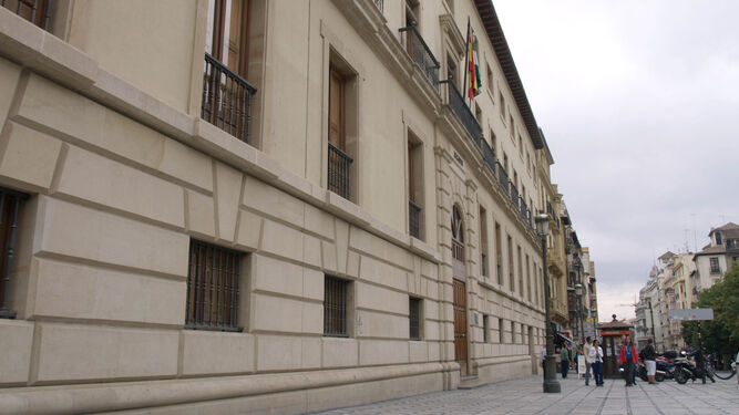 Edificio de Plaza Nueva en el que se encuentra el Juzgado de Primera Instancia número 6