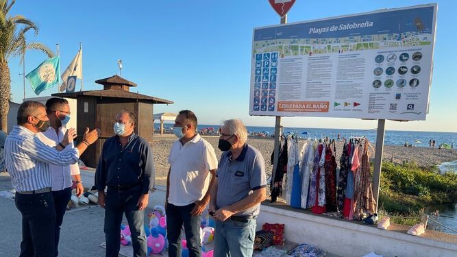 Encuentro mantenido entre los responsables del PP de Granada con los empresarios de la playa de Salobreña.