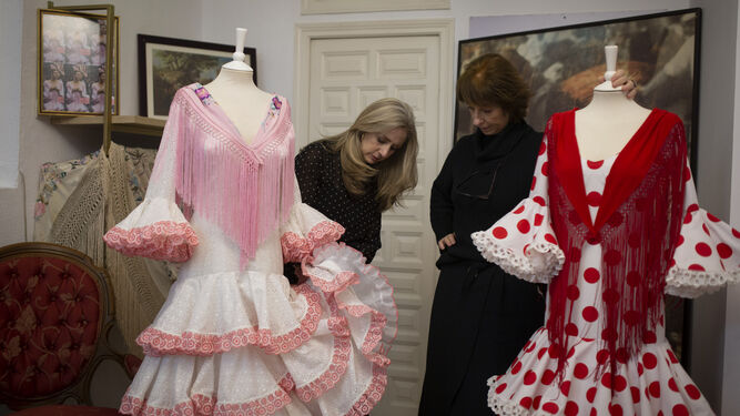 El legado que deja Lina a la moda flamenca: los trajes de flamenca que lucieron Grace Kelly y la reina Sofía.