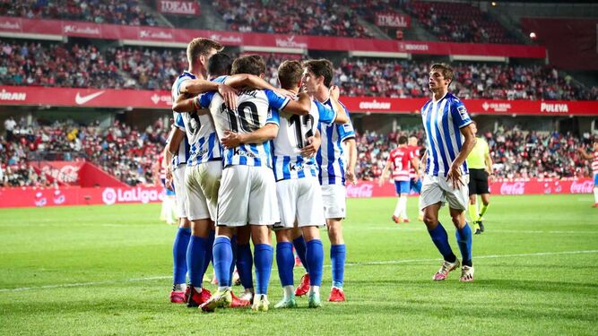 La Real Sociedad celebra uno de los goles marcados en Granada