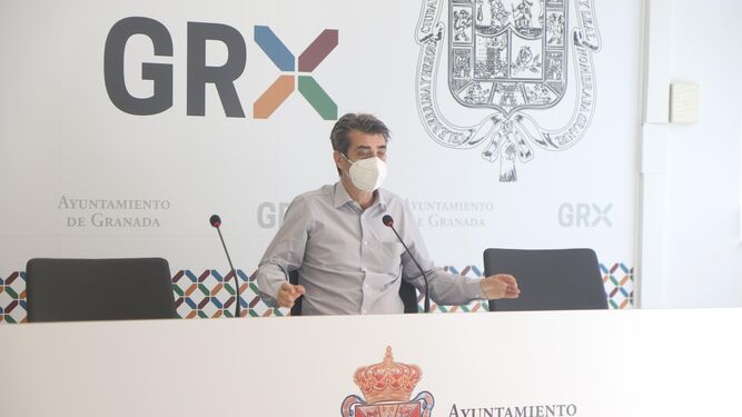Antonio Cambril, en la sala de prensa del Ayuntamiento de la capital