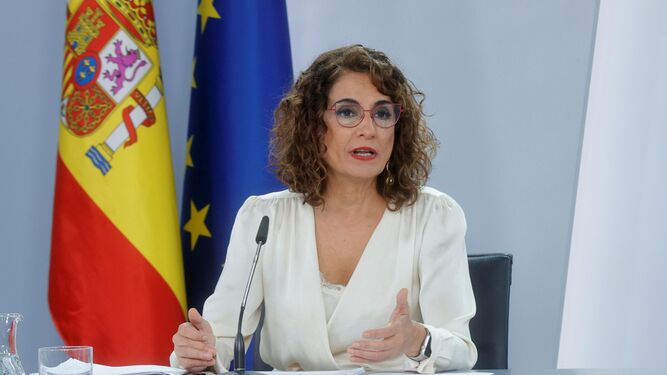 María Jesús Montero, durante la rueda de prensa posterior al Consejo de Ministros extraordinario