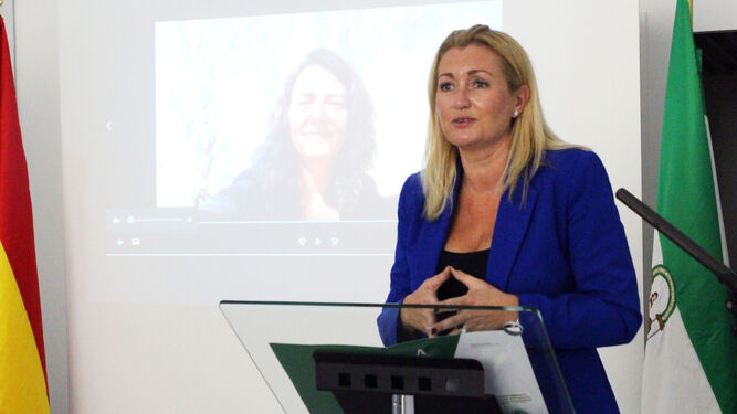 La directora del IAM apuesta por la visibilidad de referentes femeninos para alcanzar la igualdad en Granada