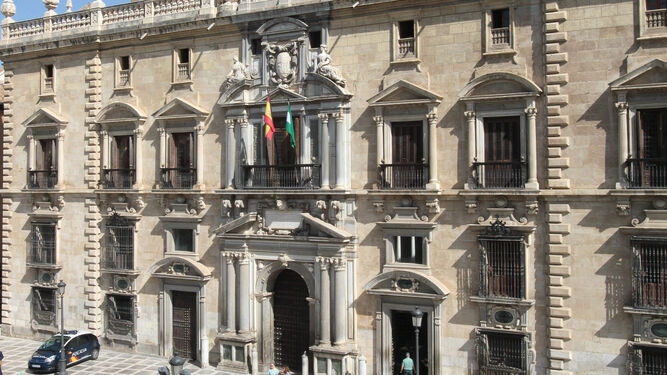 Fachada de la Real Chancillería de Granada, sede del TSJA