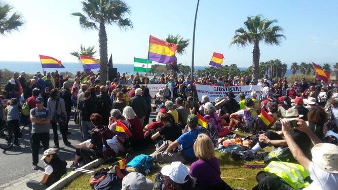 IU Granada anima a participar en la gran manifestación memorialista en Sevilla