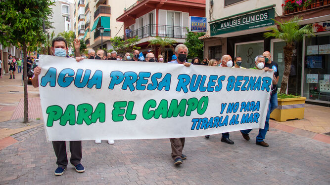 Imágen de archivo de una manifestación por el agua en Almuñécar
