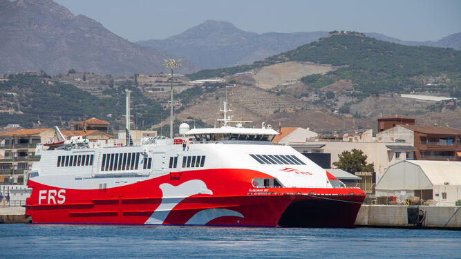 Imágen de archivo del ferry Algeciras Jet en el Puerto de Motril