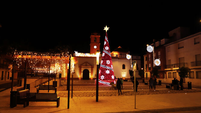 la Plaza de Andalucía de Huétor Tájar iluminada en años anteriores