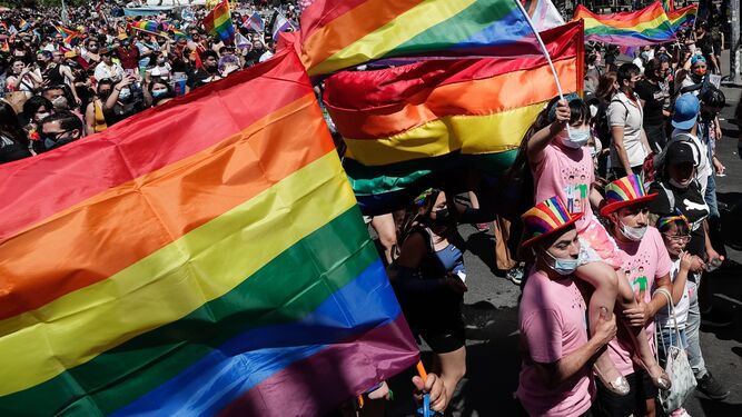 Chile celebra la aprobación del matrimonio entre personas del mismo sexo