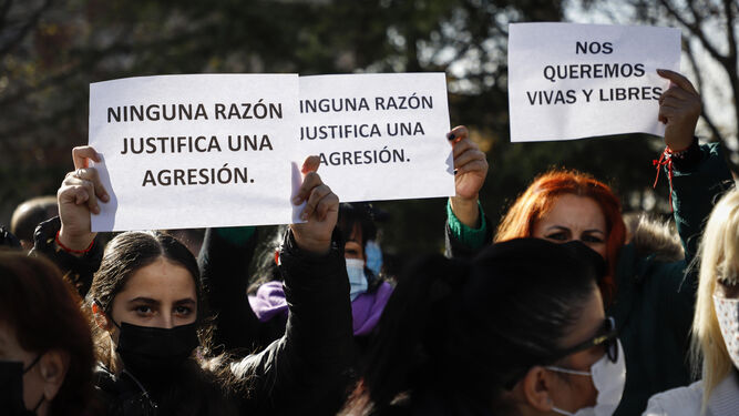 Carteles en el Parque Nueva Granada contra la violencia machista