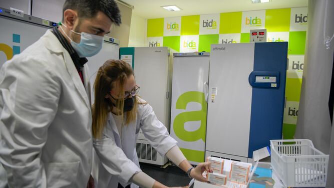 Granada recibe 144.000 vacunas para menores de 12 años