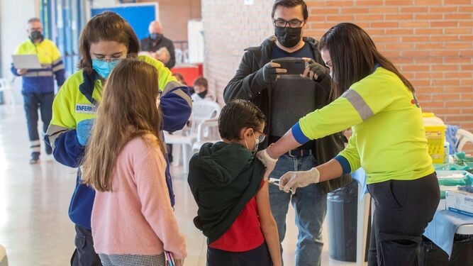 El pasaporte Covid dobla el promedio de vacunaciones de primeras dosis en Granada