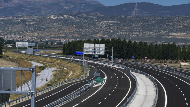 La única inauguración fue la del primer tramo de la GR-43 entre Atarfe y Pinos Puente.
