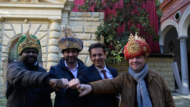 El alcalde de Granada invita a disfrutar de la Cabalgata, que aunque con "limitaciones" vendrá cargada de ilusión