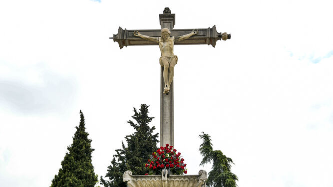 Ataques vandálicos al Cristo de los Favores y al convento de las Carmelitas de Granada