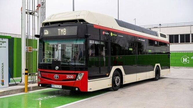 Barcelona incorpora a su flota de autobuses el primero de hidrógeno
