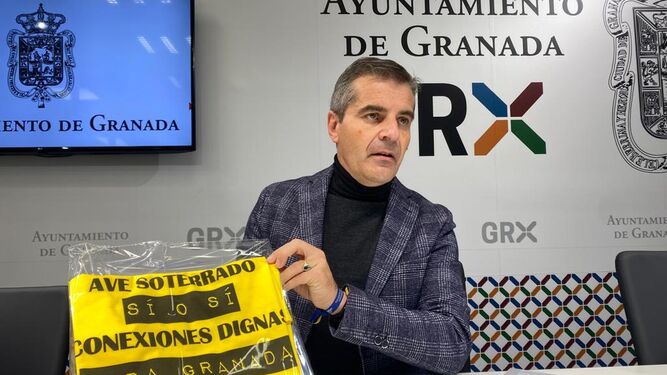 El PP regalará una camiseta amarilla al alcalde de Granada para que retome su lucha por el soterramiento del AVE