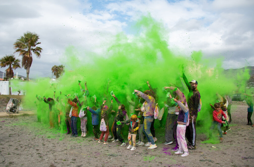 La Costa de Granada celebra el D&iacute;a de Andaluc&iacute;a con una carrera de colores