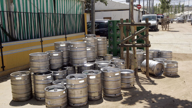 Portinox paraliza la fabricación de barriles de cerveza en Granada por falta de suministros