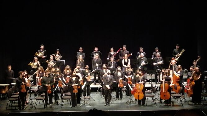 La Joven Orquesta Mediterránea ofrece en Almuñécar un bello  y gran concierto dedicado a la  primavera