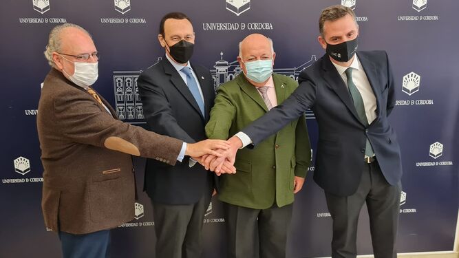 Imagen del acuerdo acuerdo firmado para promover el futuro Centro Andaluz de Enfermedades Respiratorias de Origen Laboral (CAEROL).