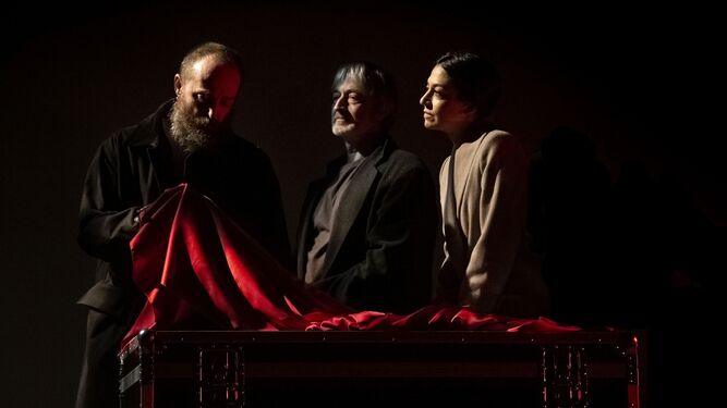 El Teatro Alhambra recupera dos funciones de 'La seda' suspendidas