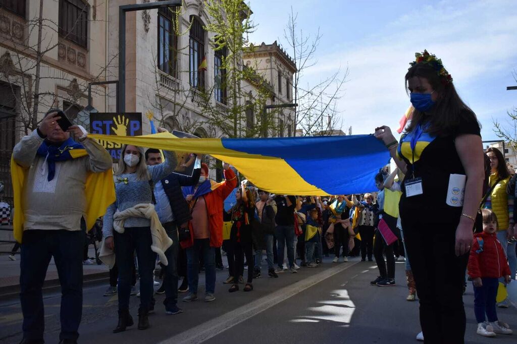 As&iacute; ha sido la movilizaci&oacute;n en Granada en apoyo al pueblo ucraniano