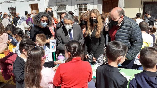 Educación en Granada: Atarfe inaugura una nueva edición de la Feria de la Ciencia