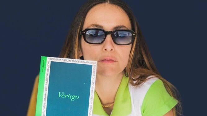 Rigoberta Bandini, con su nuevo libro, 'Vértigo'.