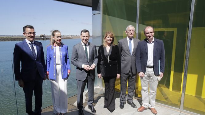 Un momento de la inauguración del nuevo espacio de innovación en el Puerto de Huelva.