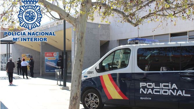 Detenido un atracador en Granada al ser reconocido por la víctima al día siguiente del asalto